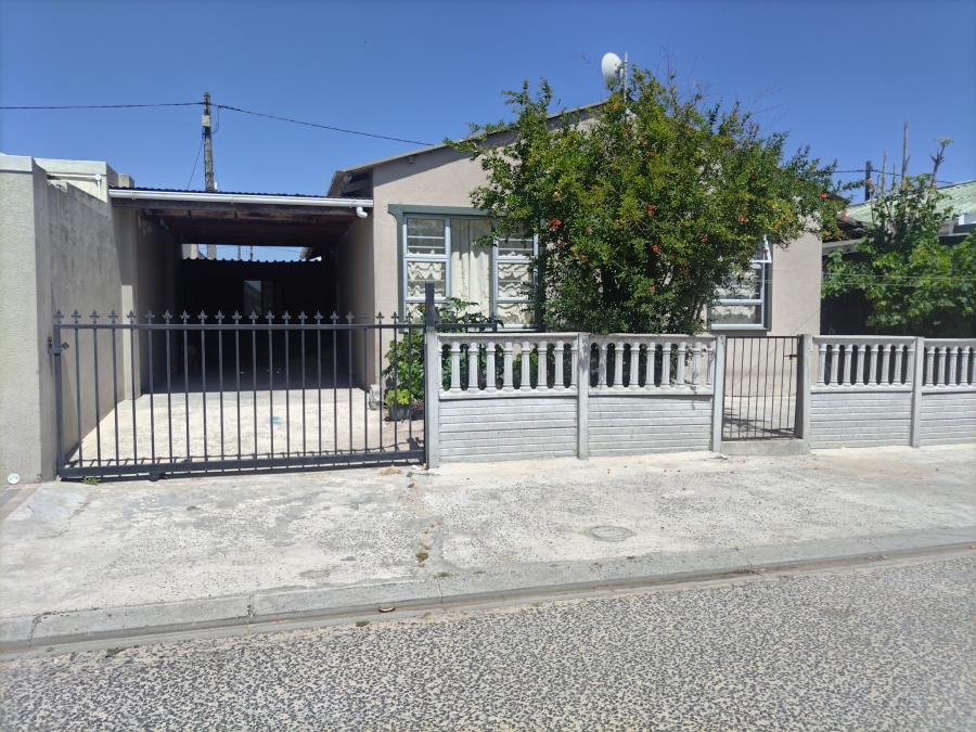 3 Bedroom Property for Sale in Bell Glen Western Cape